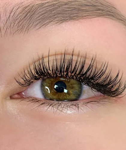 wet-look-lashes